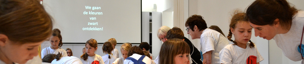 museumklas_vele_kleuren_zwart.jpg