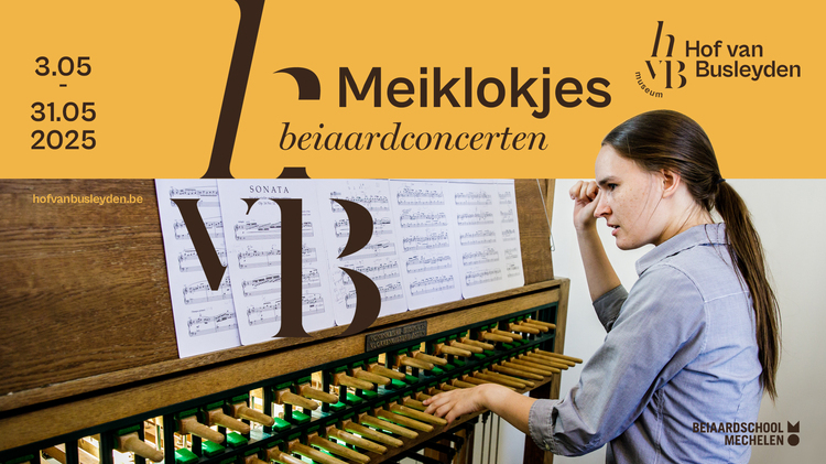 affiche met foto van iemand die de beiaard bespeelt, met de tekst "Meiklokjes, beiaardconcerten"